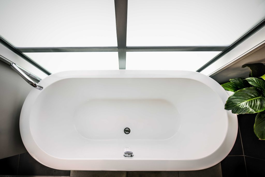 Home Remedies For A Slow Draining Tub, What To Use Clear A Slow Bathtub Drain