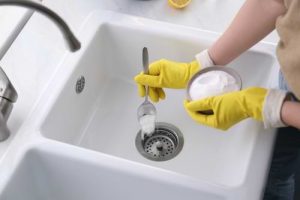 unclog the sink with baking soda