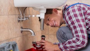 professional licensed drain cleaning plumber in seattle