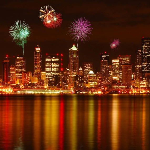 Seattle-4th-of-july-fireworks-show-2560x1380-570x570